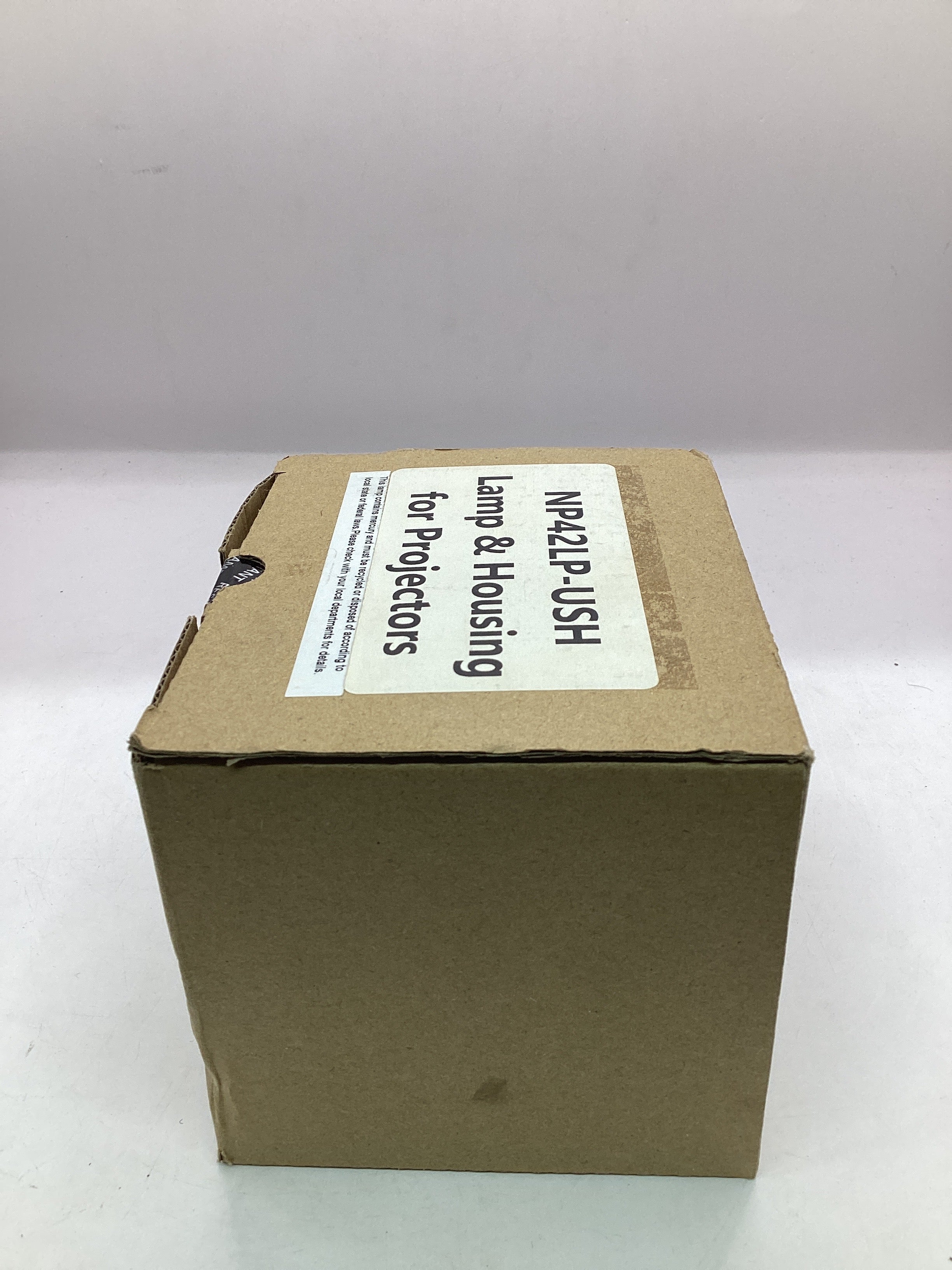 🎬 NP42LP-USH Projector Lamp – Crystal-Clear Images Every Time