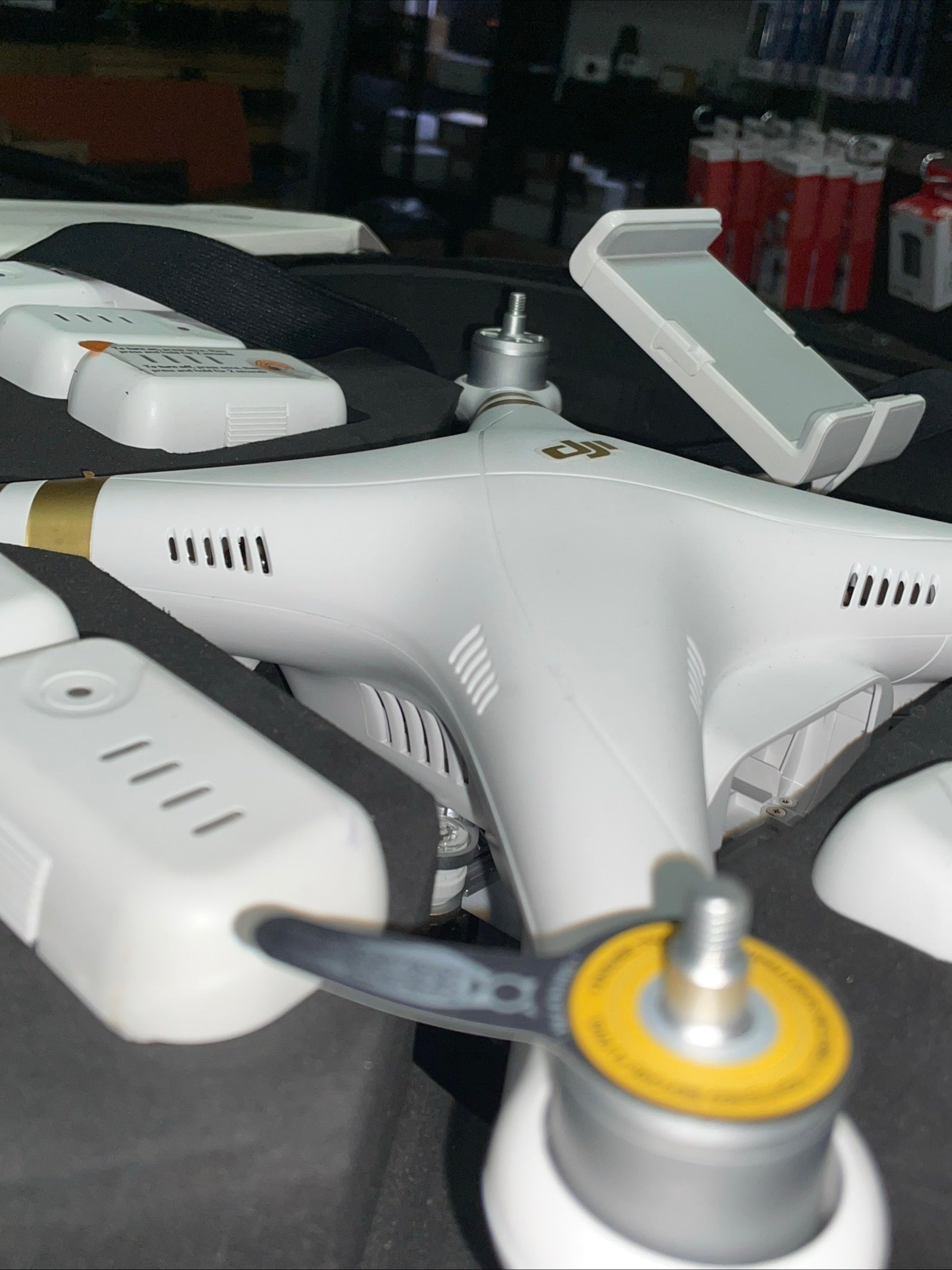 DJI Phantom 3 Professional 4K Drone Bundle- White  +Special Form Fit Case