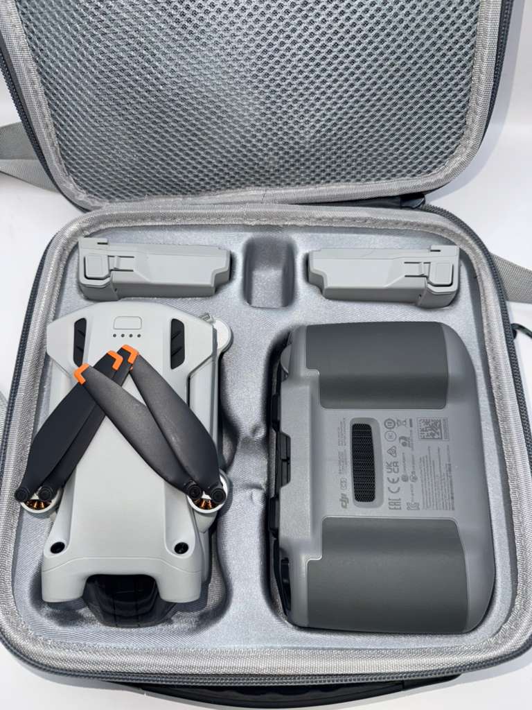 DJI Mini 3 Pro, Lightweight Foldable Camera Drone with 4K/60fps Video, 48MP, 34 Mins Flight Time (Used, 8/10 Condition)