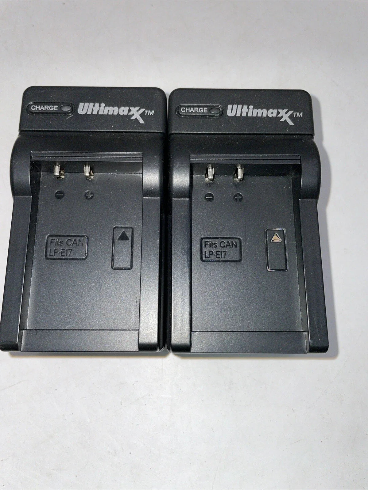 🔌 2× Ultimaxx LP-E17 Digital Travel Chargers – Fast AC/DC Compact Charging Solution