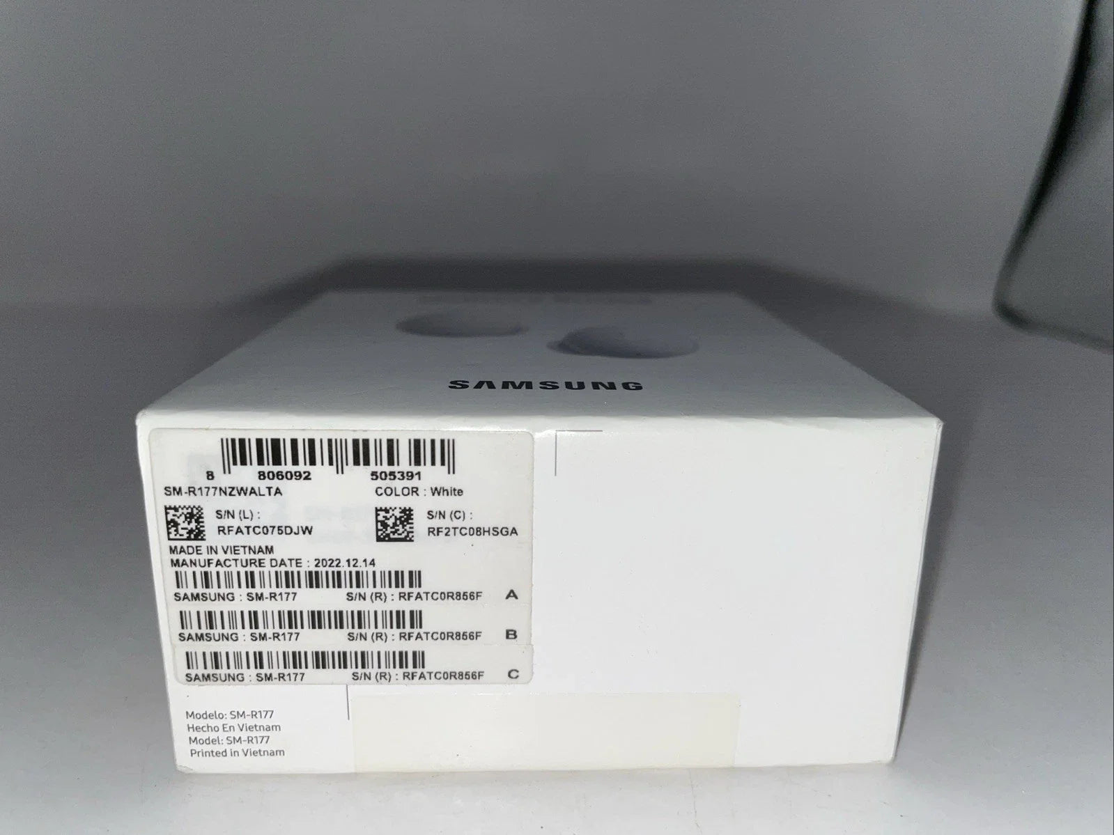 🎧 Samsung Galaxy Buds2 – Wireless Noise-Cancelling Earbuds (White)