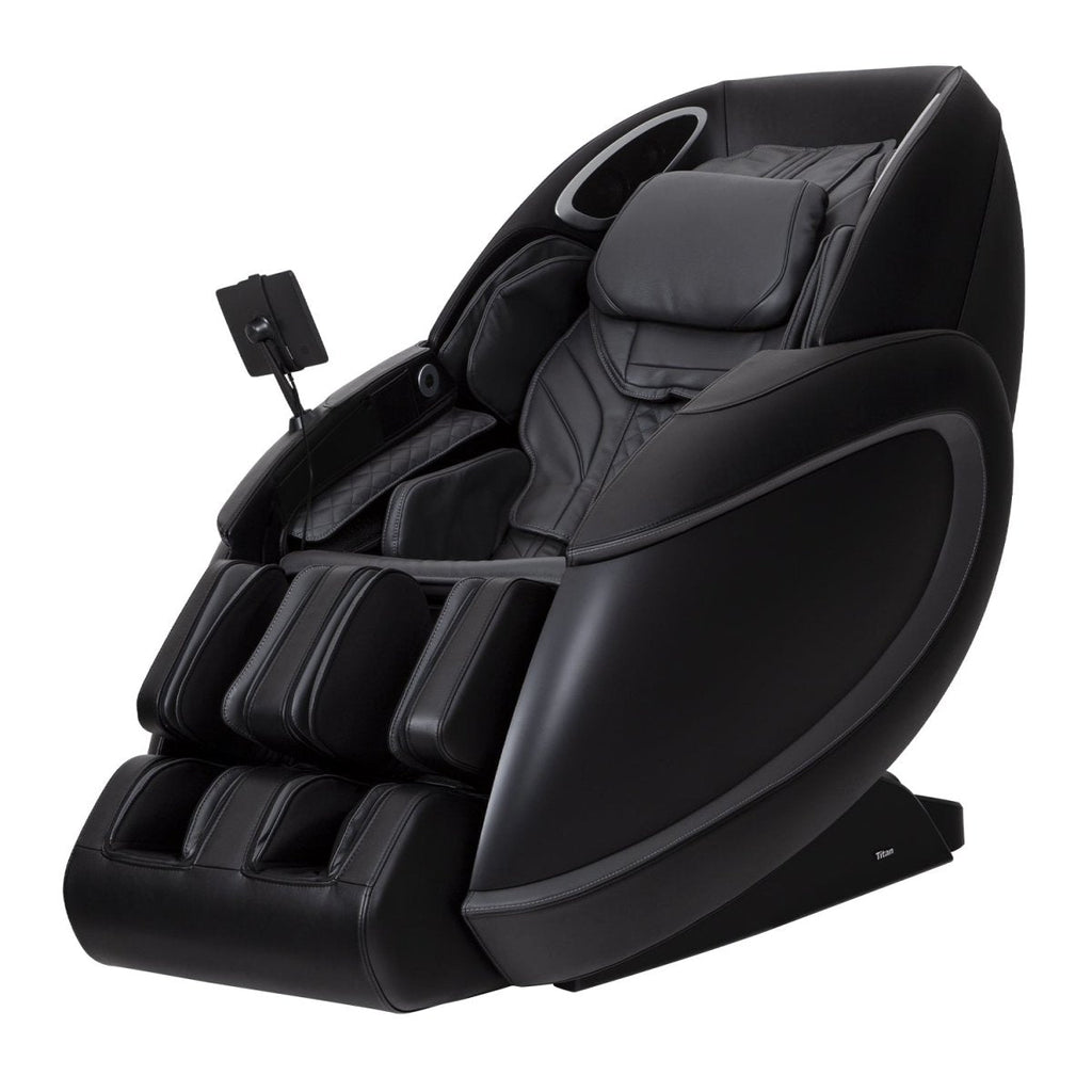 https://cdn.shopify.com/s/files/1/0826/5472/4418/products/titan-premium-fleetwood-ii-black-881516.jpg?v=1694545925